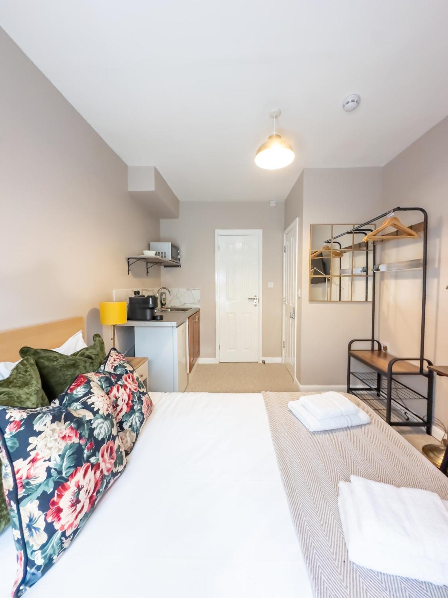 Camden Rooms London Exterior photo